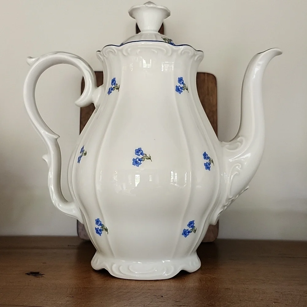 MZ CZECHOSLOVAKIA Vintage white teapot with lid blue ditsy floral